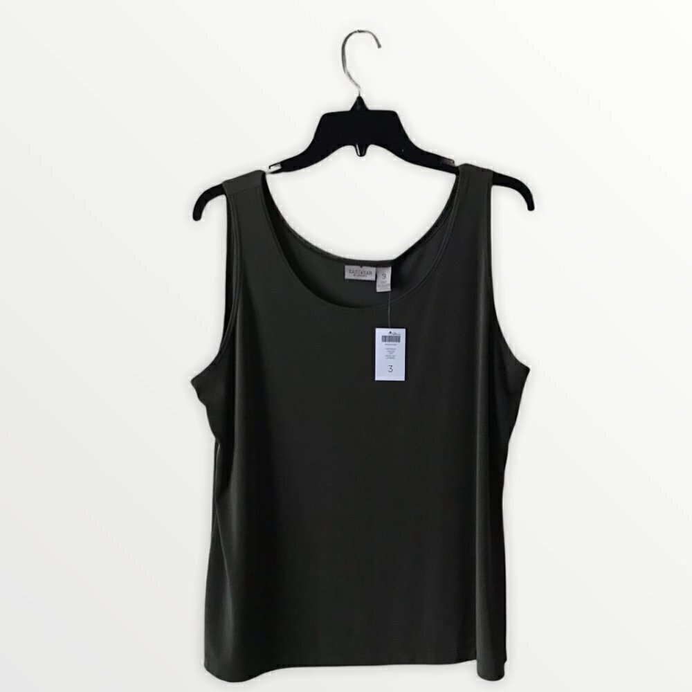 NWT - Chico's Outlet Easywear Timeless Tank Top